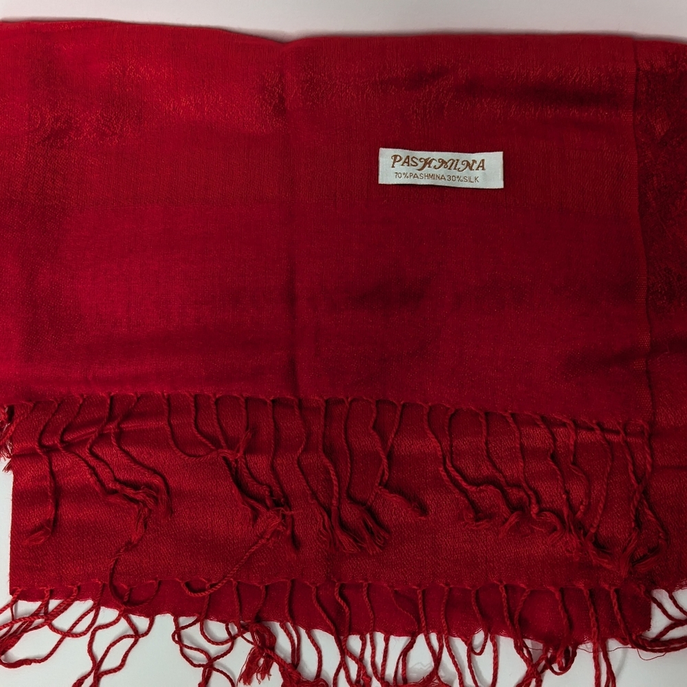 Stunning authentic Red Pashmina shawl/scarf